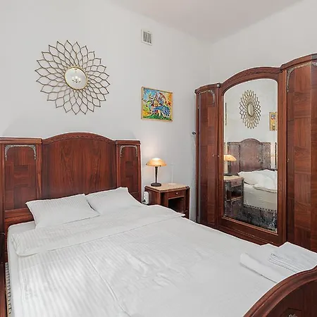 Rynek Nowego Miasta 27 By Nyx Appartement