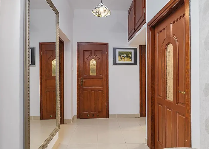 Rynek Nowego Miasta 27 By Nyx Warszawa